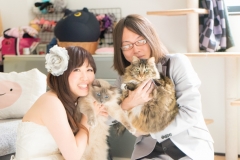 猫と一緒に記念写真を撮影できる出張タイプの写真スタジオ【ペットショット】cat-photo003