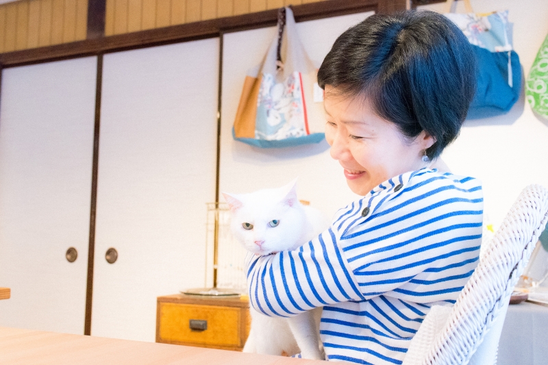猫と一緒に記念写真を撮影できる出張タイプの写真スタジオ【ペットショット】cat-photo-0105